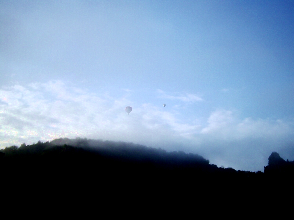 Heissluftballon's ueber dem Rheingrafenstei Bad Mnster am Stein-Ebernburg
