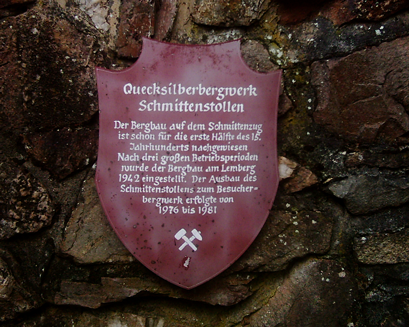 Das Besucherbergwerk ist von 01. April bis 01.November durchgehend geffnet. Es finden tglich Fhrungen von 10.00 Uhr - 17.00 Uhr (letzte Fhrung) statt. Auf Anmeldung werden auch Fhrungen in englisch, russisch, niederlndisch oder portugiesisch durchgefhrt. An Montagen (auer Feiertagen) ist das Besucherbergwerk Schmittenstollen GESCHLOSSEN. Das Besucherbergwerk befindet sich im Waldgebiet von Niederhausen, ca 5km von Bad Mnster am Stein entfernt.